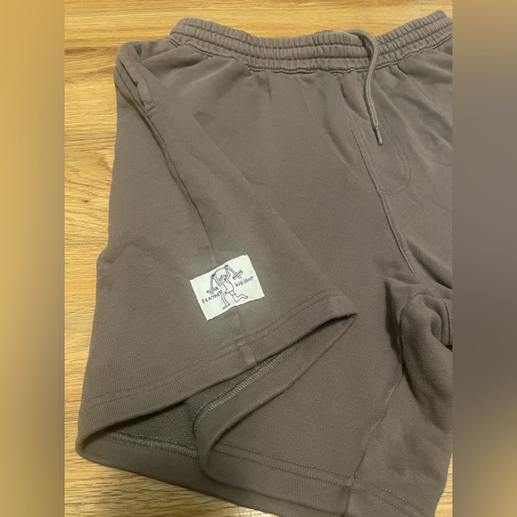 SHMOOFOIL FEATHERWEIGHT SHORTS (GENDER NEUTRAL) Size Medium - Picture 3 of 7